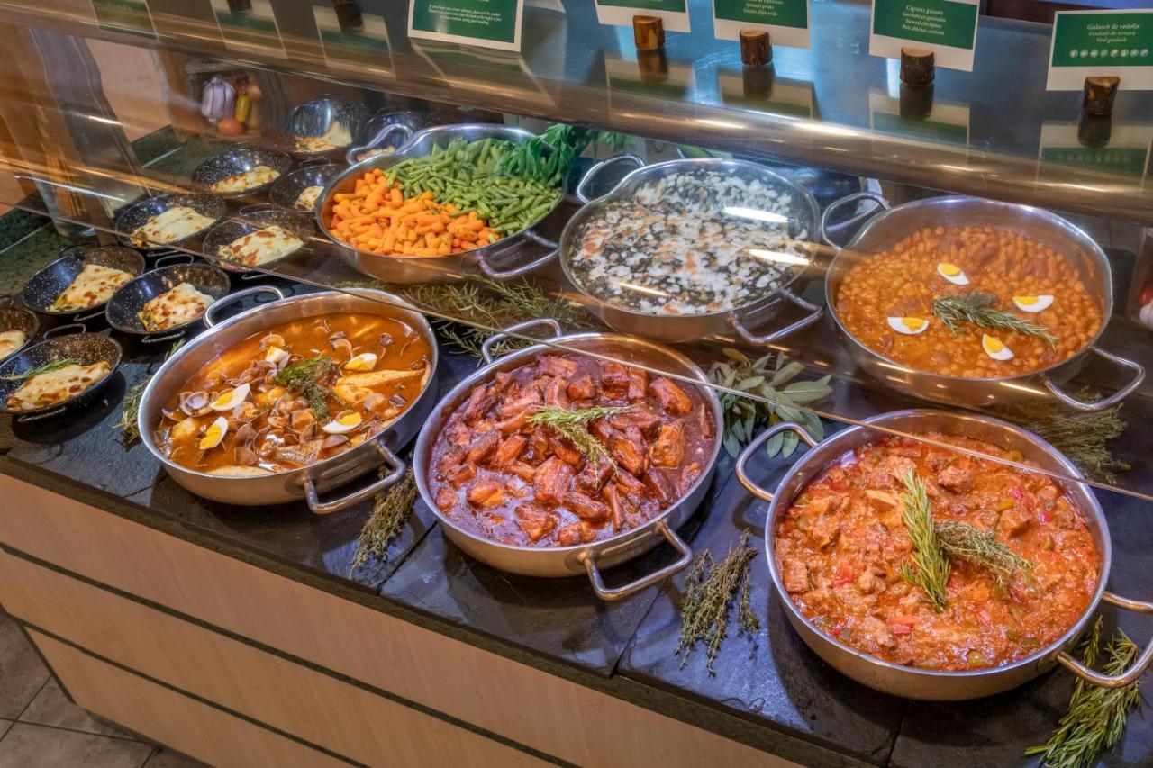 Vilar Rural De Sant Hilari Sacalm By Serhs Hotels Ngoại thất bức ảnh