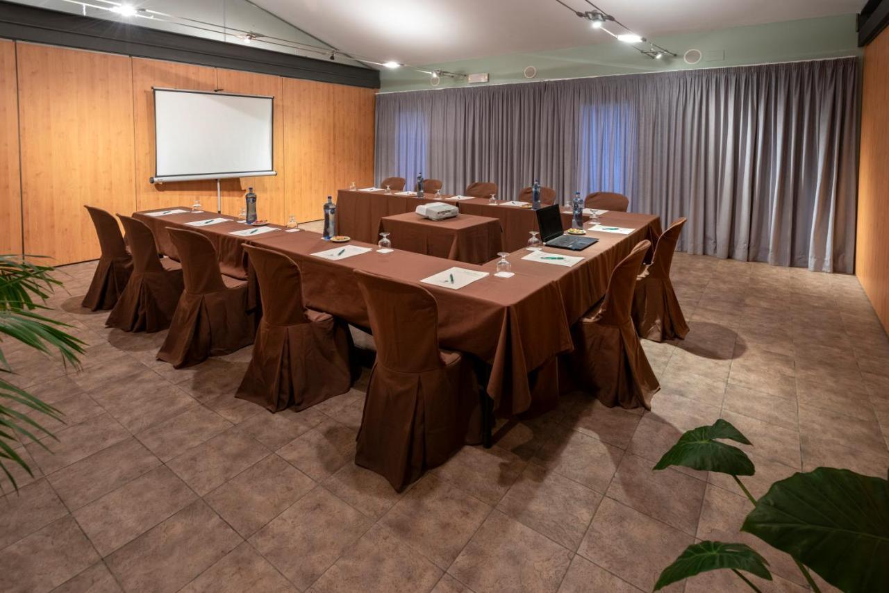 Vilar Rural De Sant Hilari Sacalm By Serhs Hotels Ngoại thất bức ảnh