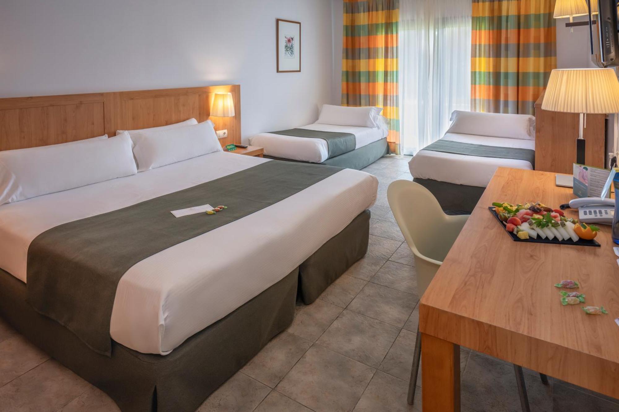 Vilar Rural De Sant Hilari Sacalm By Serhs Hotels Phòng bức ảnh